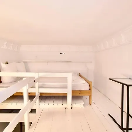 Standard By Hi5- Szofia Street Apartment *